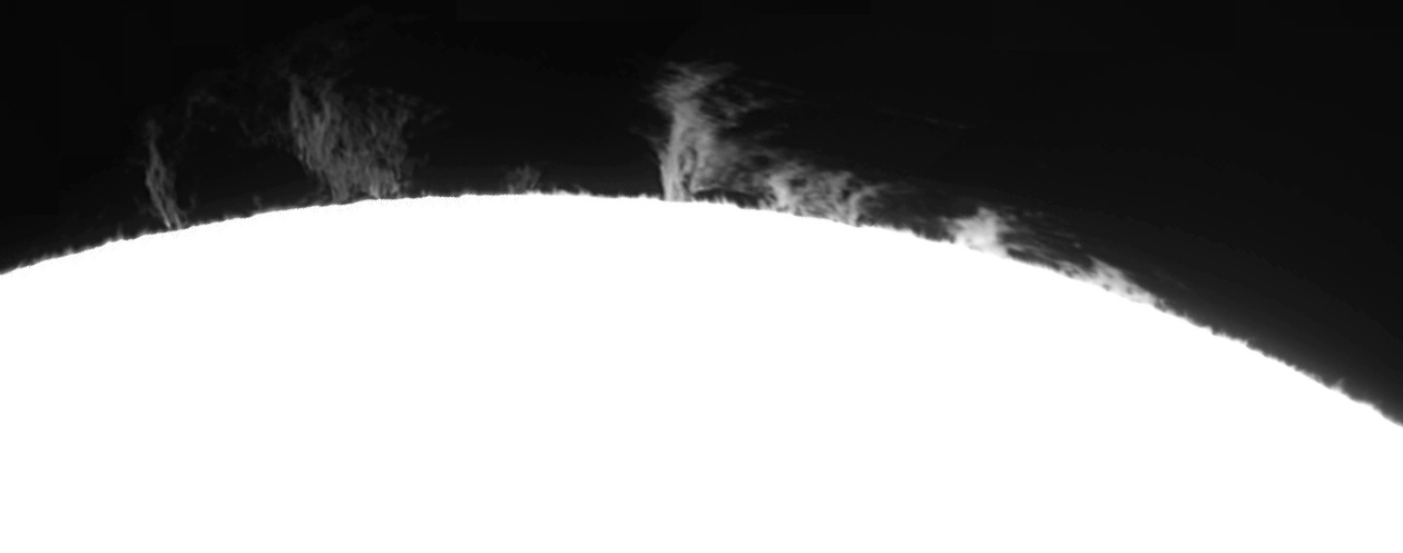 Large prominence Large Prominence on 24 May 2011